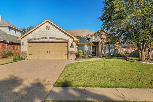 10712 Greenview Ct, Benbrook, TX, 76126-4569 | Card Image