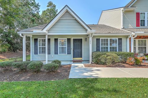 123 Macy Cir, Goose Creek, SC, 29445-6661 | Card Image