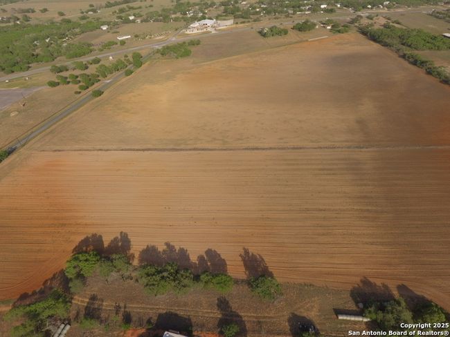 12296 La Vernia Rd, Home with 0 bedrooms, 0 bathrooms and null parking in Adkins TX | Image 7