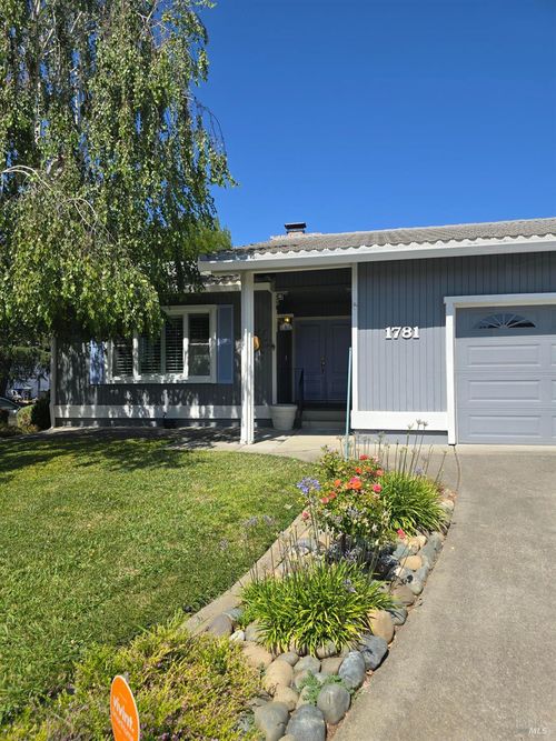 1781 Larkin Dr, Fairfield, CA, 94534-3454 | Card Image