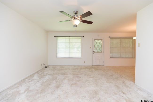 1707 Sampson Dr, House other with 3 bedrooms, 2 bathrooms and null parking in Tyler TX | Image 9