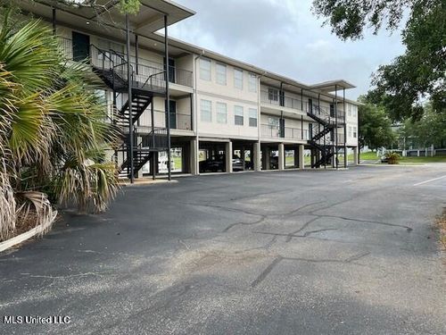 apt-213-3230 Cumberland Rd, Ocean Springs, MS, 39564-3330 | Card Image