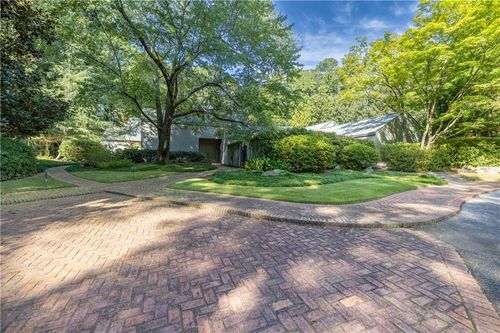 6150 Riverwood Dr, Atlanta, GA, 30328-3735 | Card Image