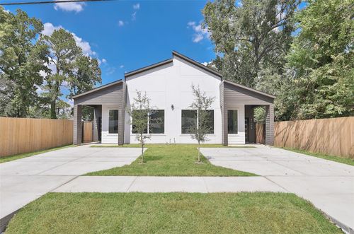 ab-8133 Cabot St, Houston, TX, 77078-2703 | Card Image
