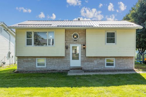255 Easy St, Winthrop, IA, 50682-9379 | Card Image