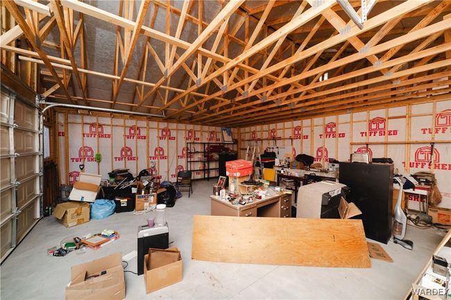 Garage | Image 37