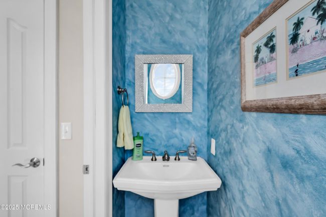 2nd Floor Half Bath | Image 27