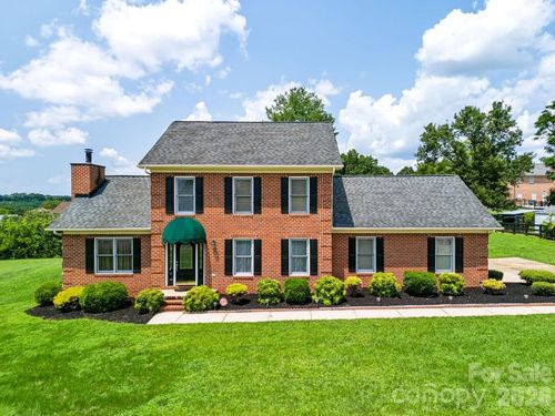 5139 Butner Dr, Hickory, NC, 28602-7142 | Card Image