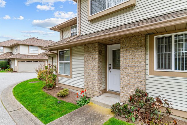 10 - 12165 75 Avenue, Townhouse with 3 bedrooms, 2 bathrooms and 3 parking in Surrey BC | Image 2