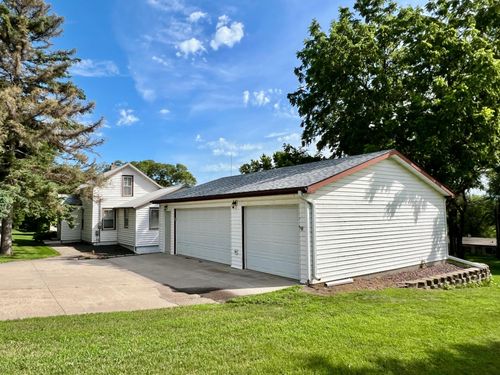 103 High St, Big Stone City, SD, 57216-2004 | Card Image