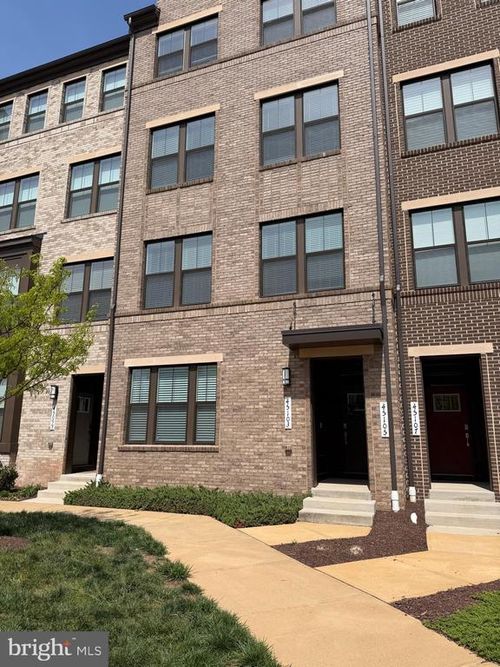 45103 Cappamore Ter, STERLING, VA, 20166-7084 | Card Image