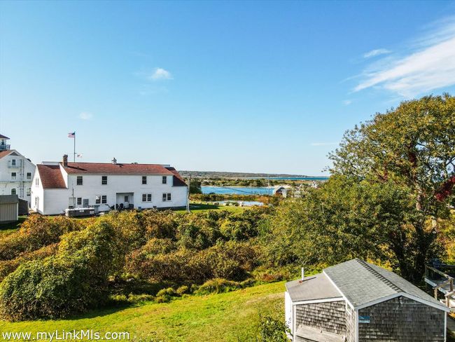 10 Mollys Way, House other with 3 bedrooms, 2 bathrooms and null parking in Chilmark MA | Image 25