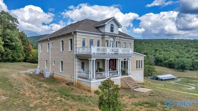 129 Ne Victorian Rose Lane Ne, Home with 5 bedrooms, 2 bathrooms and null parking in Gurley AL | Image 1