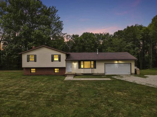 13590 Sand Hollow Rd, Thornville, OH, 43076-9377 | Card Image