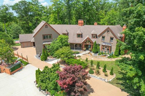 7883 Chestershire Dr, West Chester, OH, 45241-3661 | Card Image