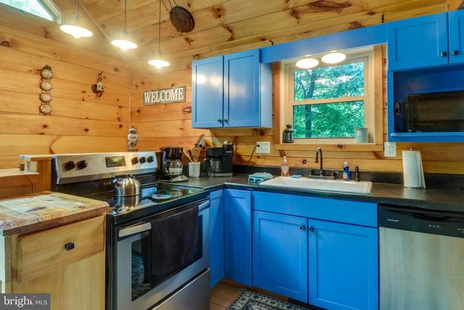 882 Lazy River West Rd, House other with 2 bedrooms, 2 bathrooms and null parking in LURAY VA | Image 13