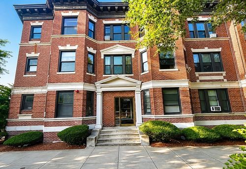 31-1706 Commonwealth Ave, Boston, MA, 02135-5626 | Card Image