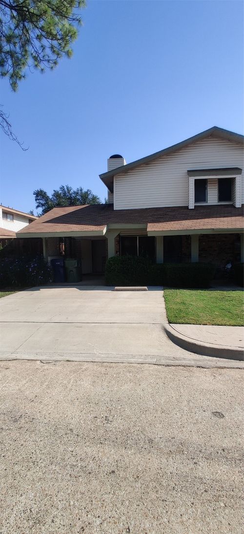 4916 Windward Psge, Garland, TX, 75043-4926 | Card Image