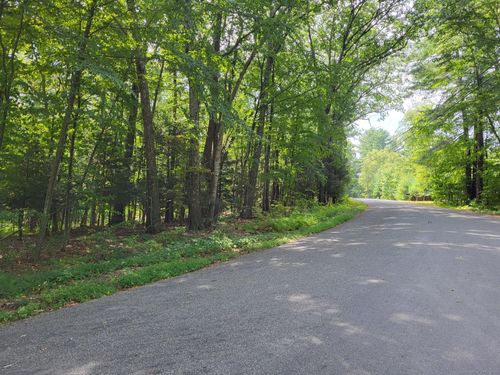 000 Green Rd, Woodstock, CT, 06281 | Card Image