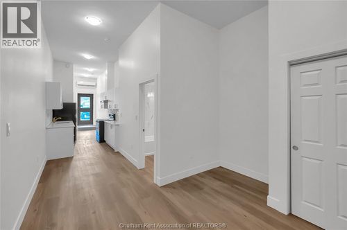 2-131 Main St, Dresden, ON, N0P1M0 | Card Image