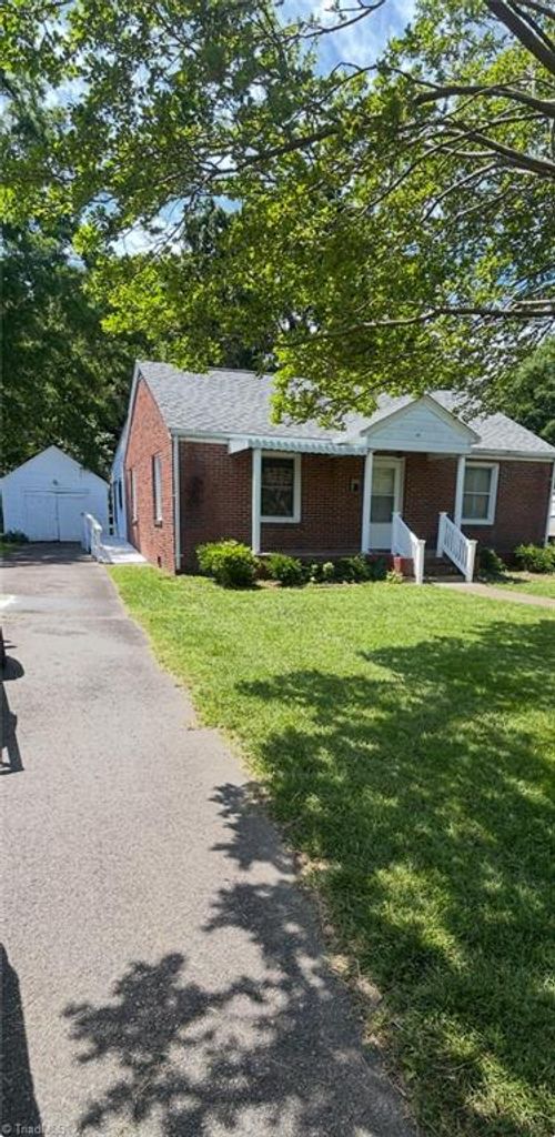 311 Billie Harris St, Eden, NC, 27288-3401 | Card Image