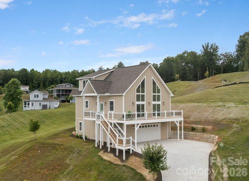 49 Grace Ct, Mars Hill, NC, 28754-0929 | Card Image