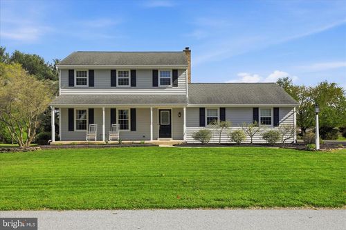 22 Hillcrest Dr, MILLERSVILLE, PA, 17551-9752 | Card Image