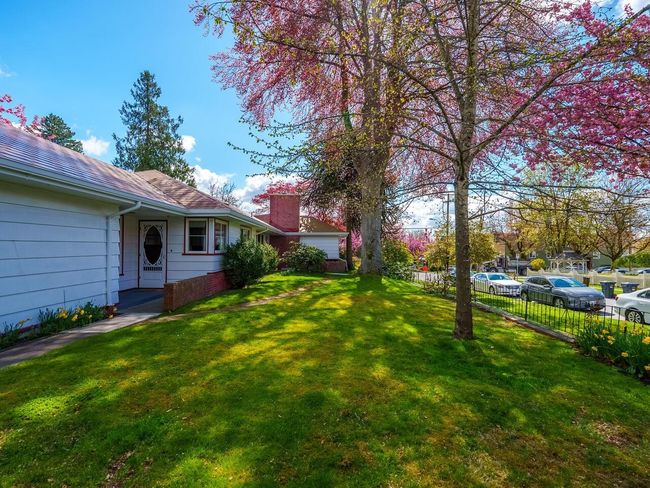 301 Third Street, House other with 4 bedrooms, 2 bathrooms and 2 parking in New Westminster BC | Image 4