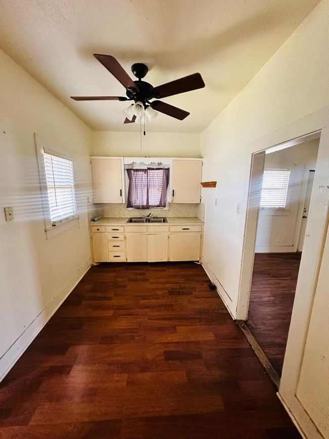 1710 Austin St, House other with 2 bedrooms, 1 bathrooms and null parking in Big Spring TX | Image 12