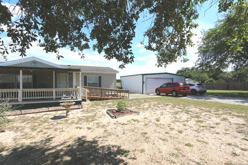133 Oak View Dr, La Vernia, TX, 78121-4547 | Card Image