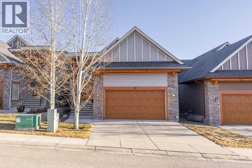 15 Cortina Villas Sw, Calgary, AB, T3H0W8 | Card Image