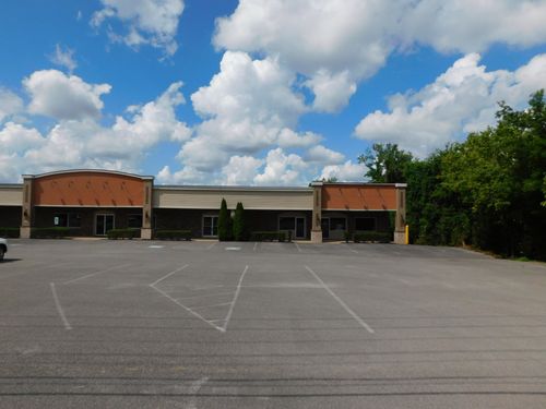 875 Union St, Shelbyville, TN, 37160-2607 | Card Image