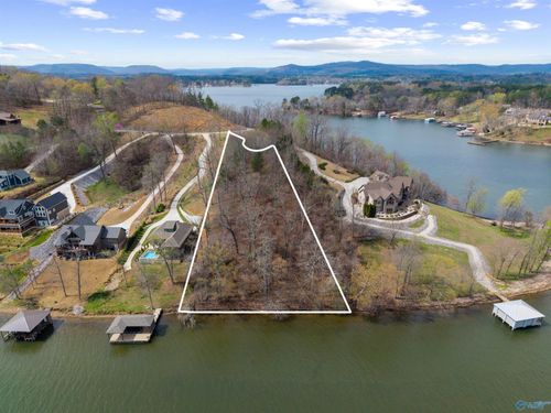 22 Cumberland Ct, Scottsboro, AL, 35769-7928 | Card Image