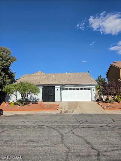 320 New Hope Dr, Henderson, NV, 89014-7557 | Card Image