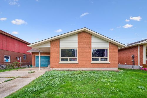 635 Raglan St, Palmerston, ON, N0G2P0 | Card Image