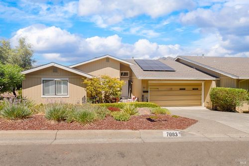7083 Overlook Dr, Santa Rosa, CA, 95409-6376 | Card Image