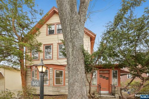 161 Chestnut St, Leonia, NJ, 07605-1200 | Card Image