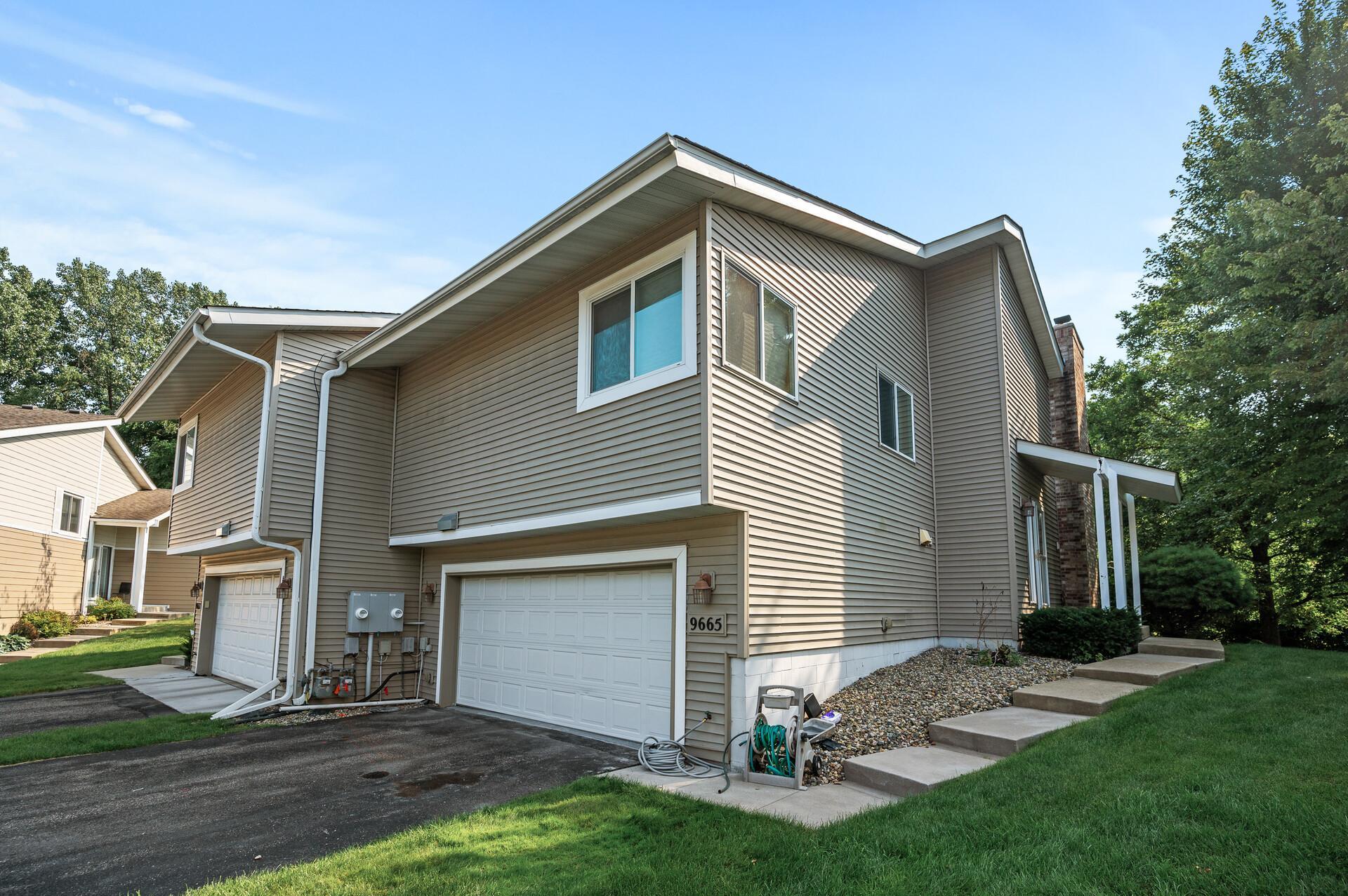Brighton Ln, Eden Prairie, MN 55347