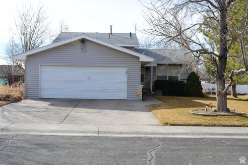 230 E Sunset Dr, Gunnison, UT, 84634 | Card Image