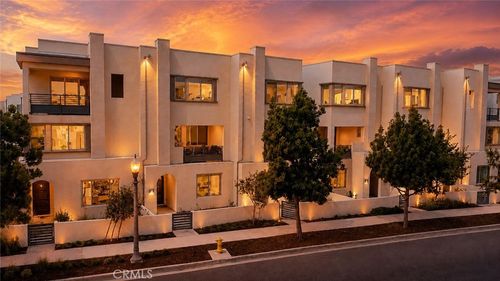 111 Episode, Irvine, CA, 92618-1379 | Card Image