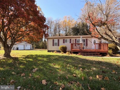 9050 Pumpkin Neck Rd, KING GEORGE, VA, 22485-5004 | Card Image