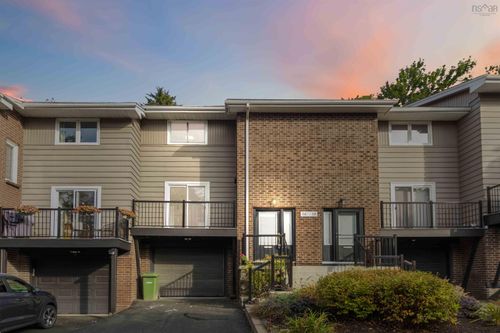 76 Stoneybrook Crt, Halifax, NS, B3M3J7 | Card Image