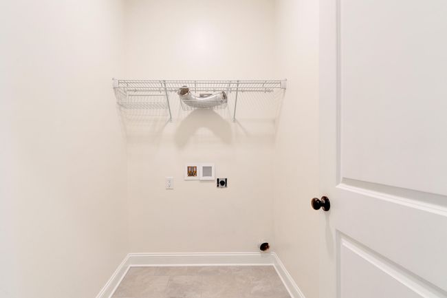 Laundry room on main | Image 32