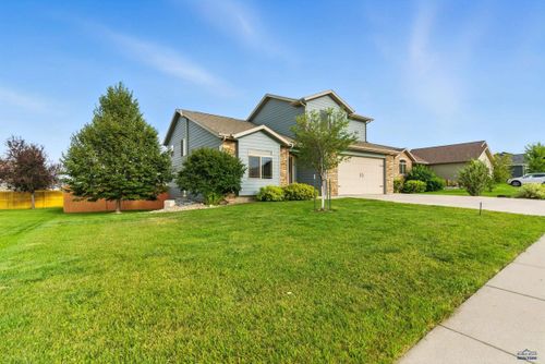 4352 Fieldstone Dr, Rapid City, SD, 57703-6942 | Card Image