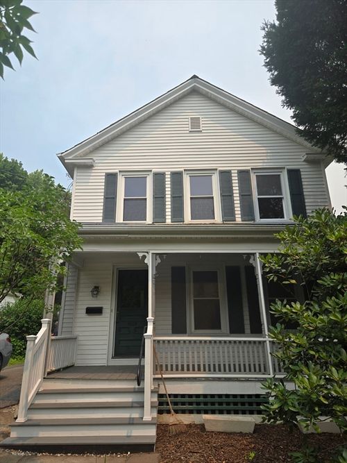 32 Hampden St, Northampton, MA, 01060 | Card Image
