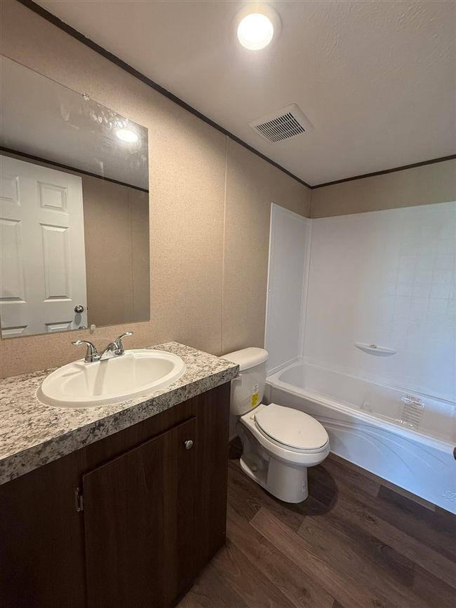 42 Beech St, House other with 4 bedrooms, 2 bathrooms and null parking in Smiths Grove KY | Image 39