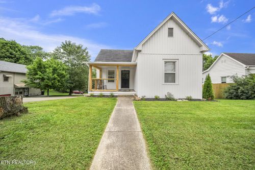 1922 Cecil Ave, Knoxville, TN, 37917-4744 | Card Image