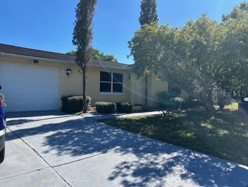 9720 Glen Moor Ln, PORT RICHEY, FL, 34668-7403 | Card Image