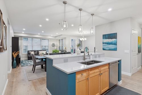 apt-201-209 8th St E, Saint Paul, MN, 55101-3388 | Card Image