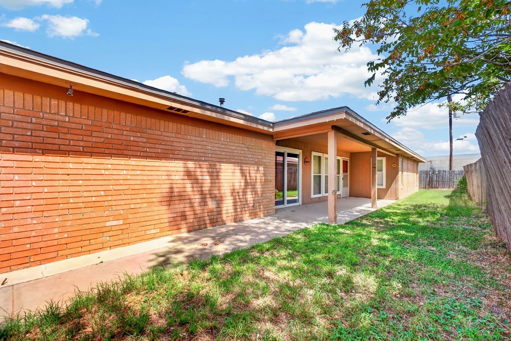 Residential Income in Midland 4